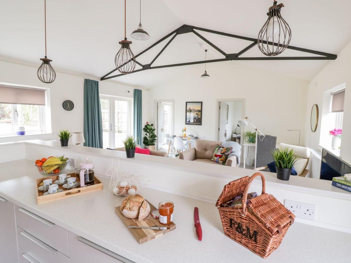 Oak Cottage At Gravel Farm Stretham 外观 照片